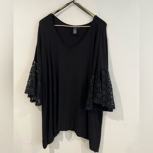 GRACE Women's black blouse with bell sleeves and lace, round neck, size 1X